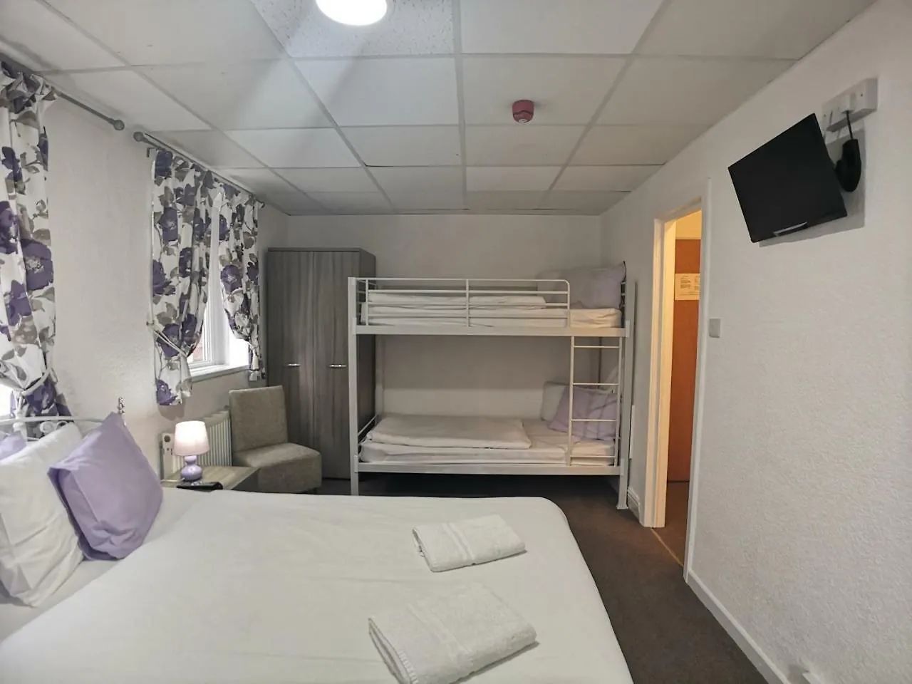 The Hopton Hotel Blackpool Bed & Breakfast